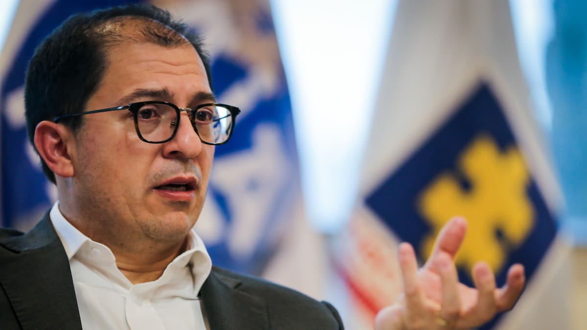 Que funja de presidente y no de fiscal general: Francisco Barbosa a presidente Petro