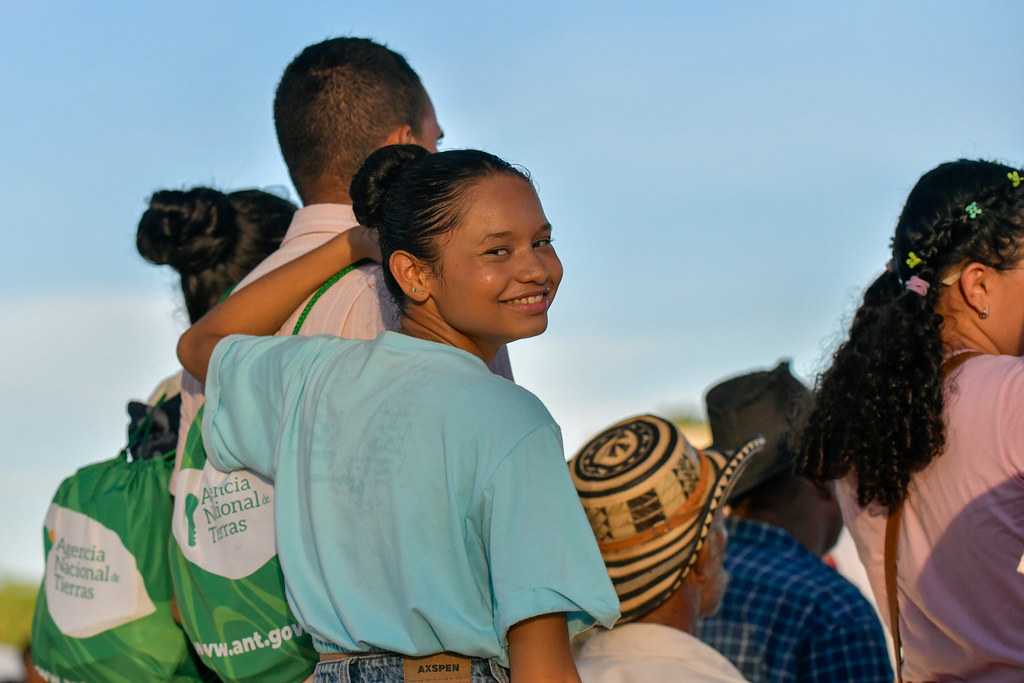 Entrega de tierras en Santa Bárbara de Pinto, Magdalena/ Presidencia