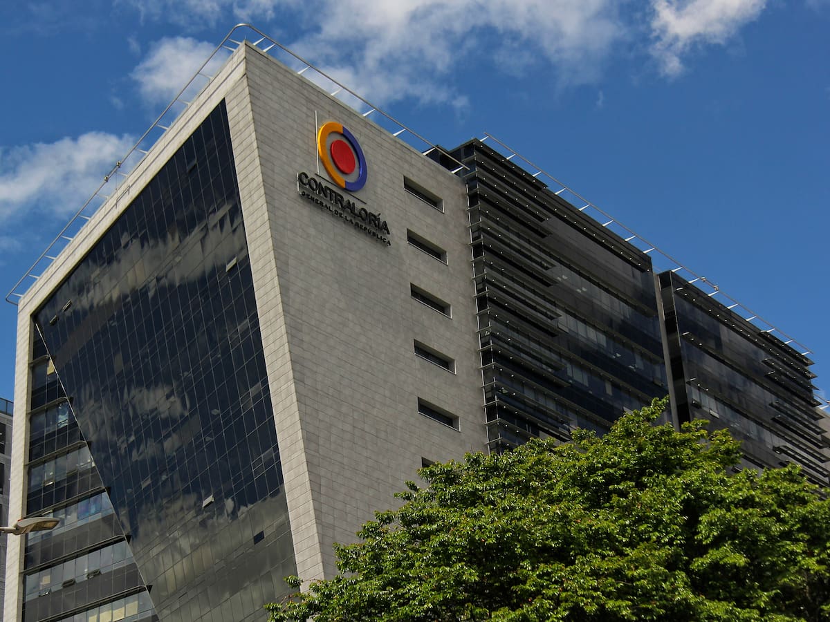 Imputan fiscalmente a implicados en concesión de peajes en Cartagena