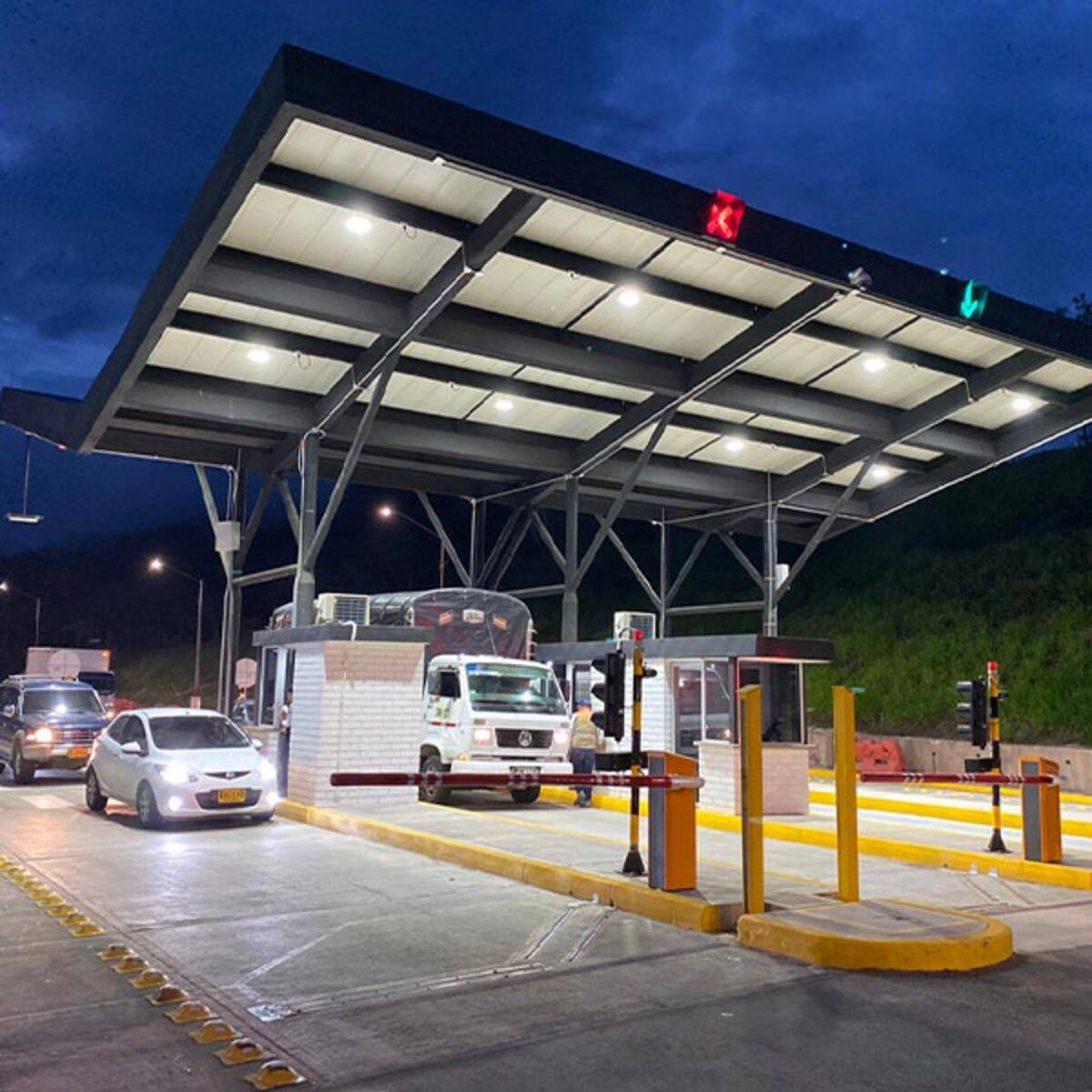 Gremios de Cartagena y Barranquilla piden reversar sobretasa de peajes