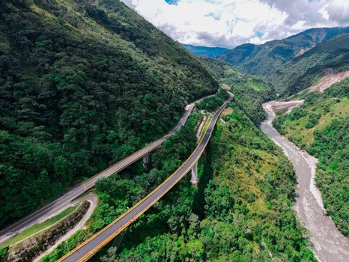 Transportadores de carga no pagarán peaje por la vía al Llano hasta el 27 de agosto