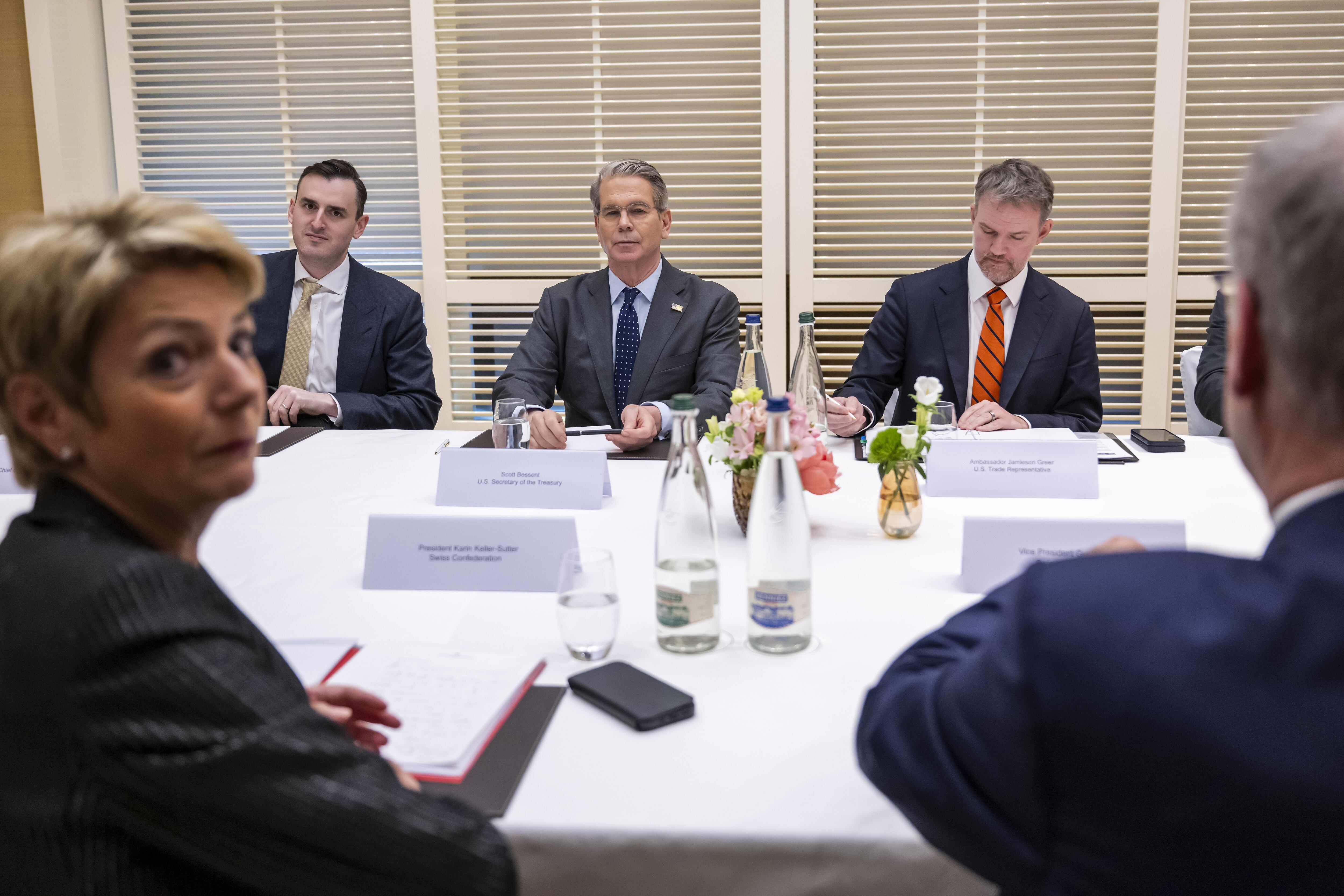 EE.UU. y China empiezan su primer encuentro oficial tras entrar en guerra comercial. Foto: EFE.