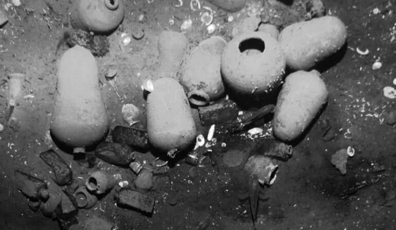 Imagen sin fecha cedida por Ministerio de Cultura de Colombia del yacimiento arqueológico de la nave capitana Galeón San José.