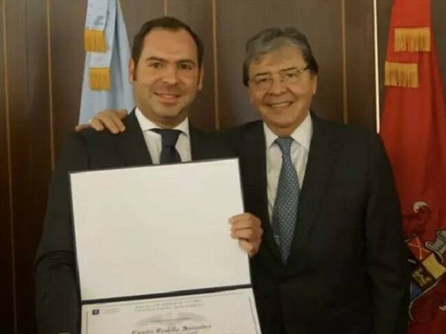 Camilo Trujillo Saavedra, hijo del ministro de Defensa Carlos Holmes Trujillo, será nombrado como nuevo viceministro del Grupo Social y Empresarial de la Defensa (GSED). Foto: @ctrujillos en Twitter