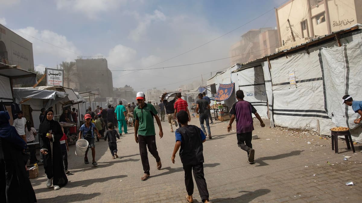 Israel mató en ataque del lunes a 75 gazatíes, 20 en el hospital de Nasser y 17 buscando comida