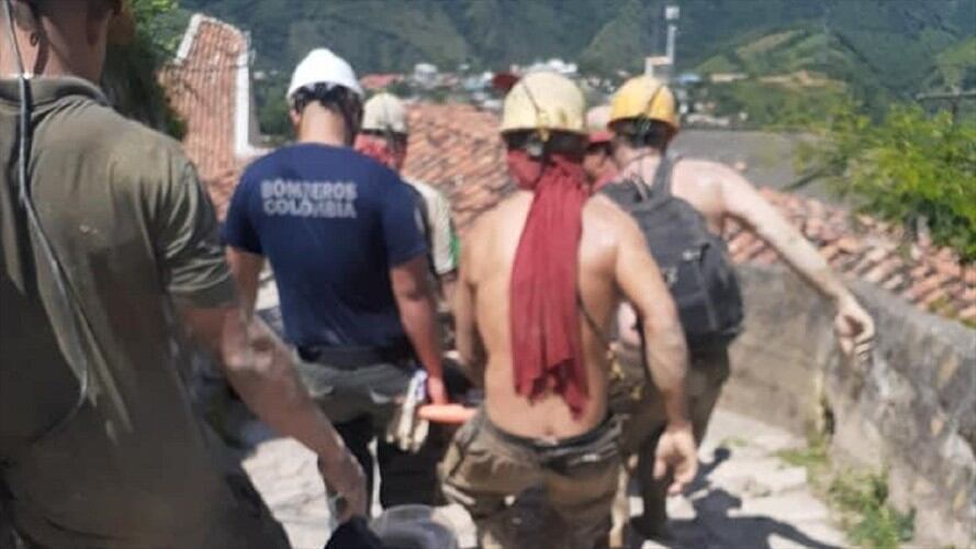 Dos mineros resultaron heridos en Marmato, Caldas. Foto: Tomada del perfil de Facebook de Bomberos Marmato, Caldas.