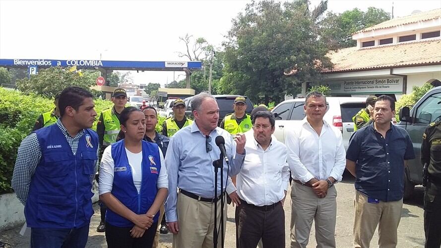 El embajador aseguró "aquí hay un delincuente, asesino que maneja el Táchira lo llaman el protector. Foto: Audrey Carrillo