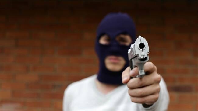 La Policía ha detenido 15 venezolanos en el sitio donde las victimas señalaron que se bajaron del bus.. Foto: Colprensa