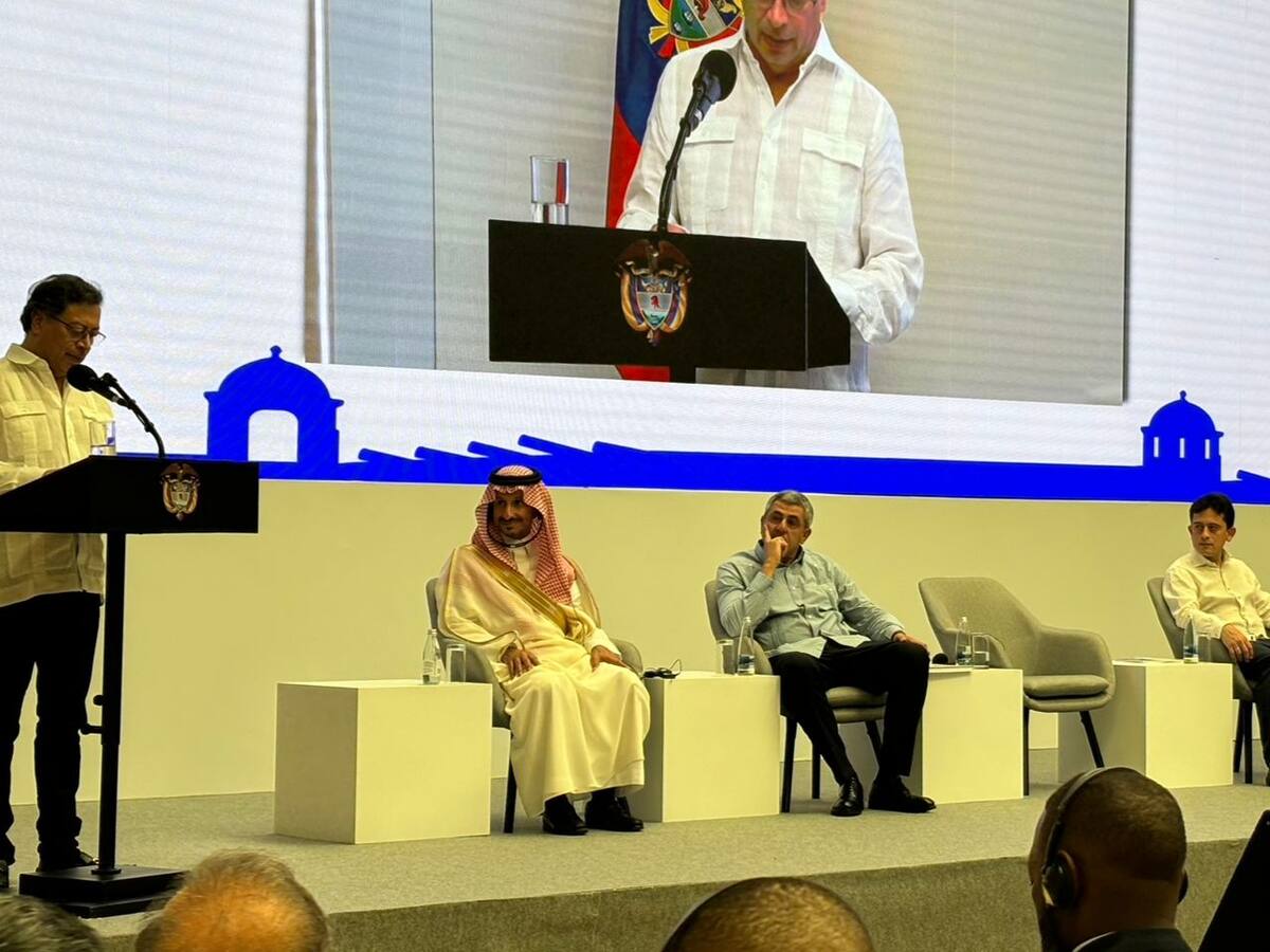 Aquí no estamos ofreciendo a las mujeres, ni los niños: Petro en ONU Turismo