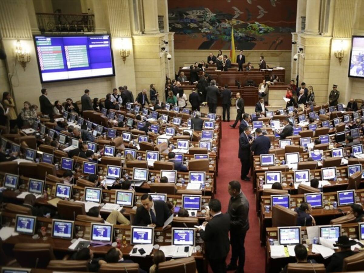 Minhacienda pide archivar proyecto para darle control del 20% del presupuesto al Congreso