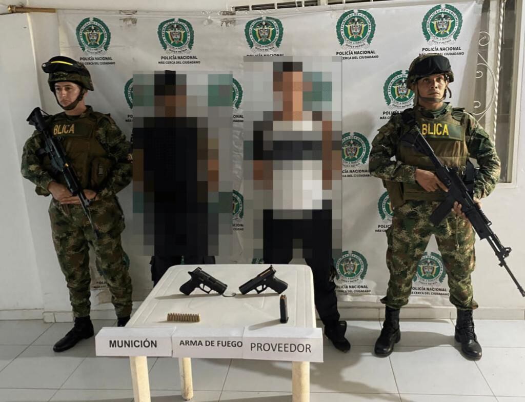 En el momento de la captura los implicados portaban armas de fuego. Crédito: Ejército Nacional.