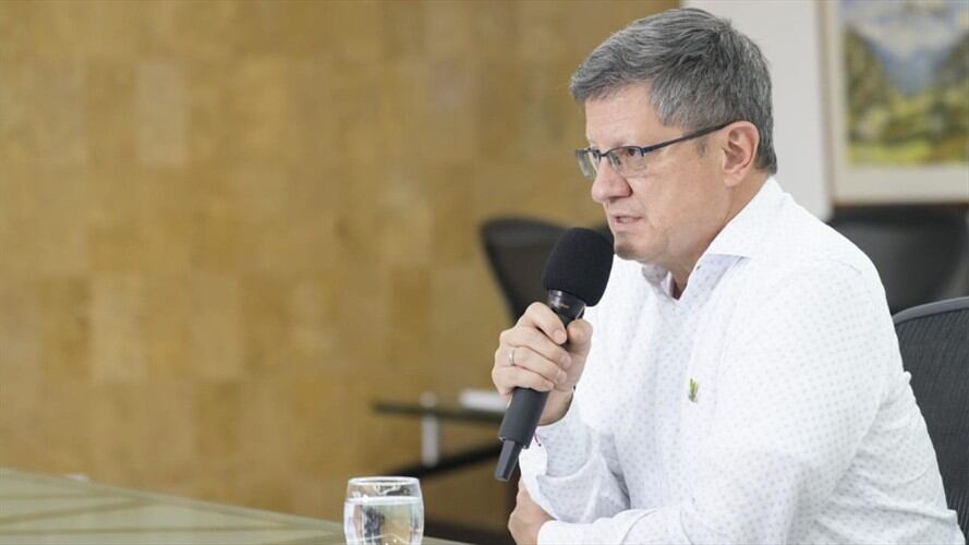 Luis Fernando Suárez, oficiando como gobernador (e) Antioquia. Foto: Gobernación de Antioquia