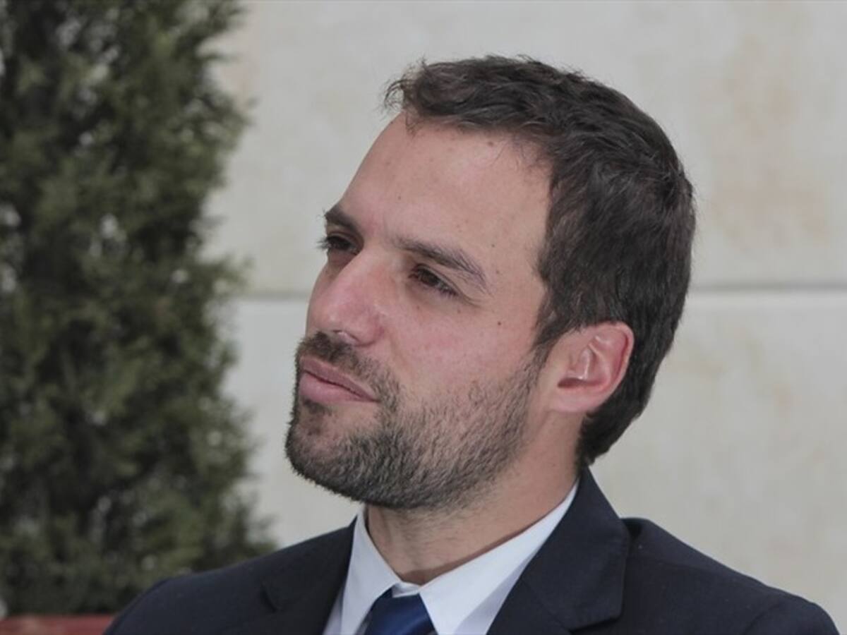 Acusan a Luis Ernesto Gómez de ofrecer puestos a concejales en Bogotá