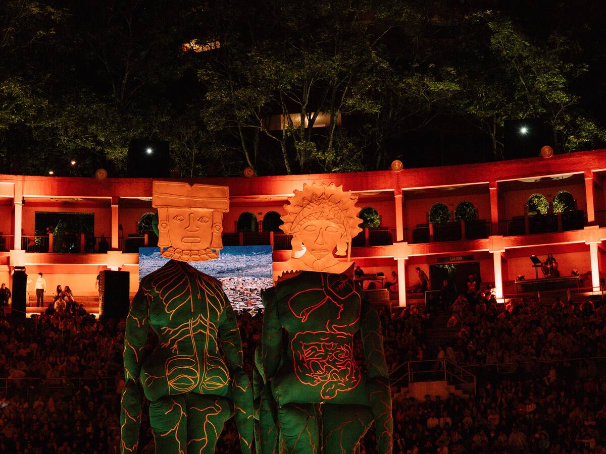 “Pensar nuestra historia desde un punto afectivo”: Iván Argote sobre su obra en la Bienal de Bogotá