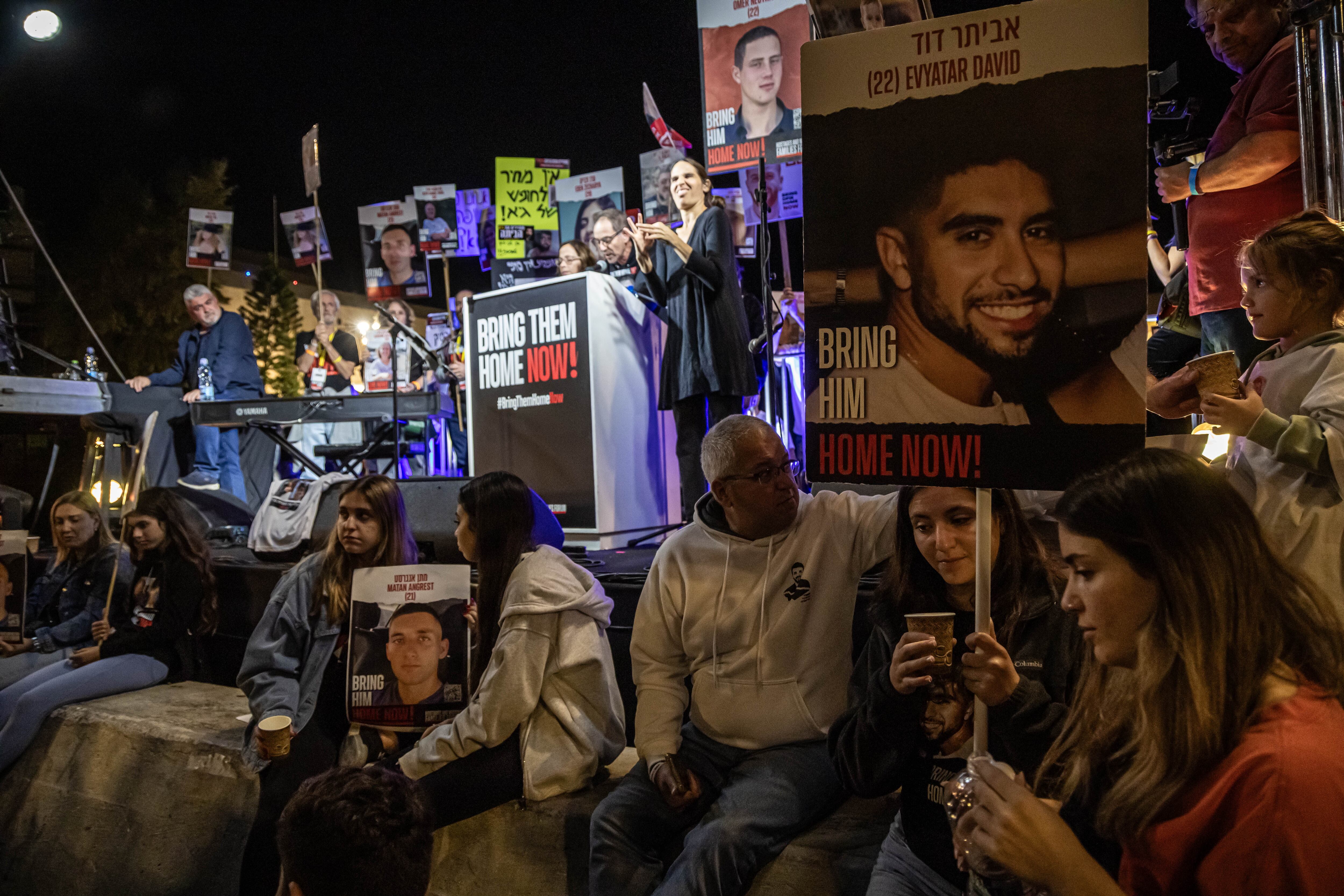 Ciudadanos exigen liberación de rehenes | Foto: EFE