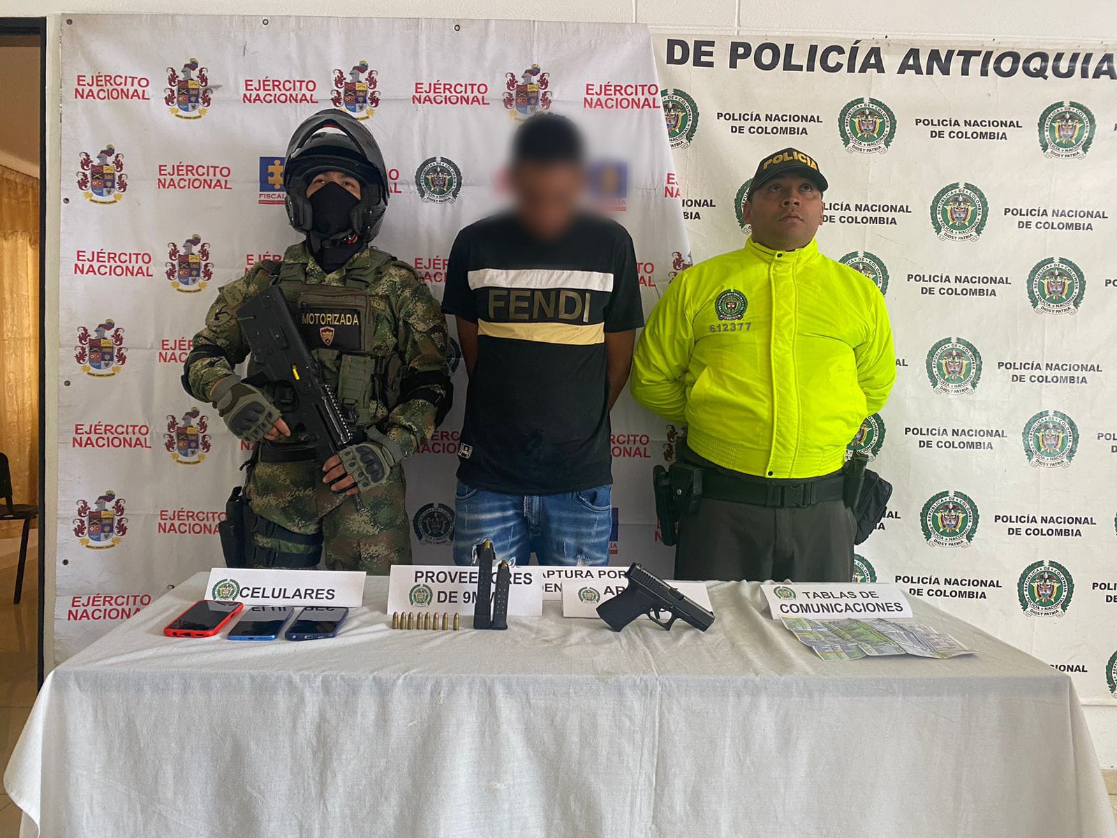 Captura de alias Pantera, cabecilla del Clan del Golfo en Antioquia. Foto: cortesía Fuerzas Militares.