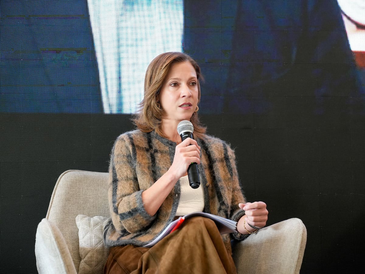 “Colombia debe tener una política exterior pragmática con EE.UU”: María Claudia Lacouture