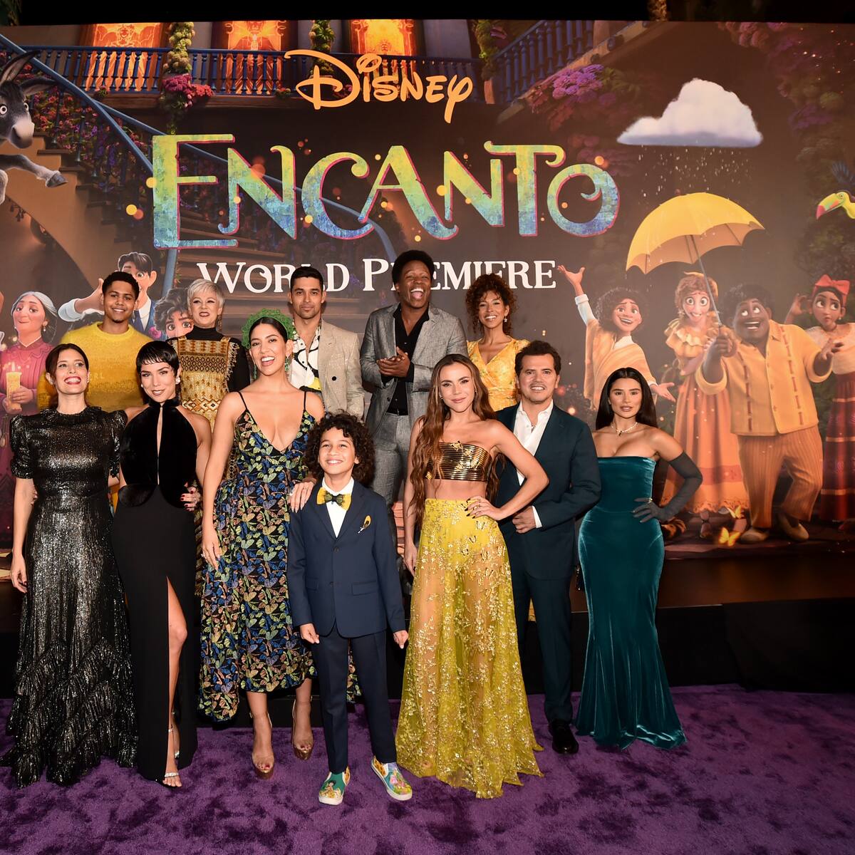 Premios Óscar 2022: Luis Fonsi y Becky G cantarán “No se habla de Bruno” junto al elenco de Encanto