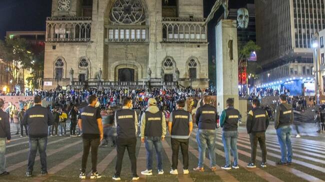 Cerca de 3.000 manifestantes estuvieron en la Plaza de Bolívar. Foto: Tomada de la Alcaldía de Manizales