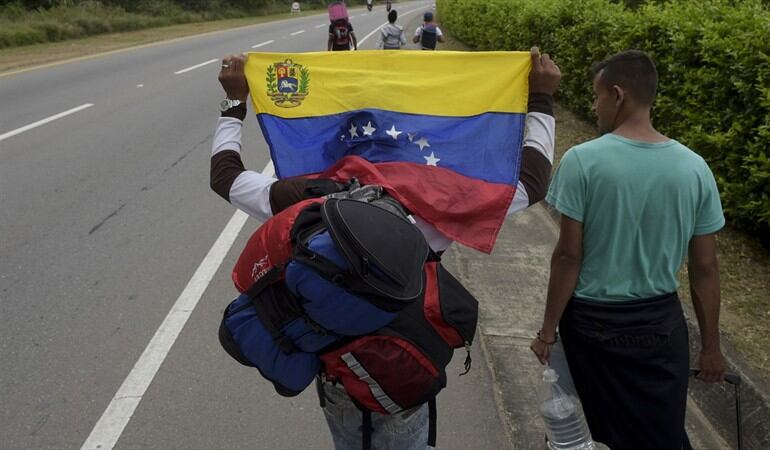 ¿Qué opina del estatuto para regularizar a migrantes venezolanos?. Foto: Getty Images / RAUL ARBOLEDA