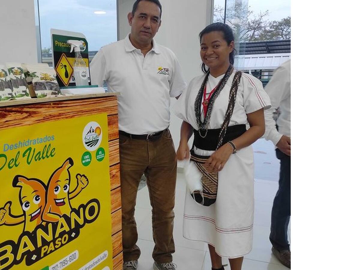 La familia arhuaca con un emprendimiento de barras energéticas de banano en Valledupar