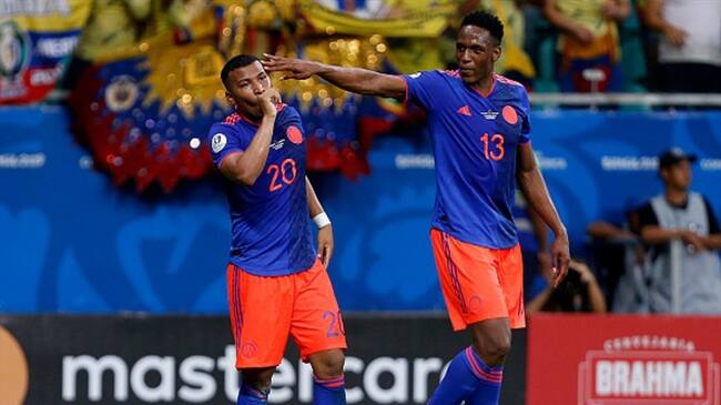 Roger Martínez y Yerry Mina. Foto: Getty Images