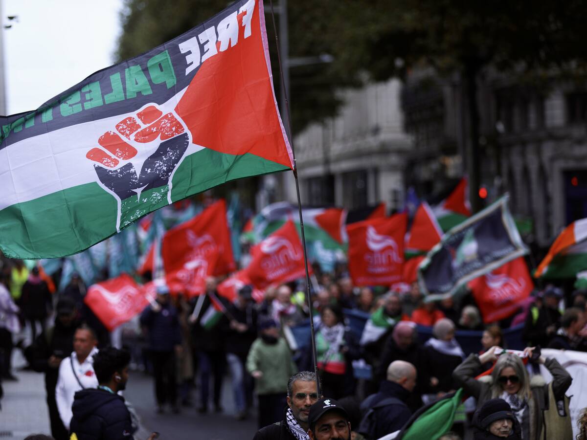 Miles de personas marcharon en Europa en apoyo a palestinos
