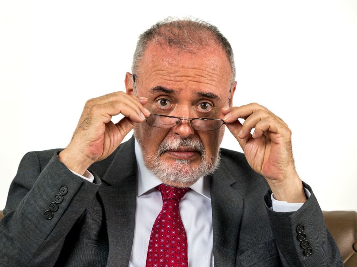 “Quieren robarle las elecciones a Petro, por eso tiene que ganar en la primera vuelta”: Gilberto Tobón