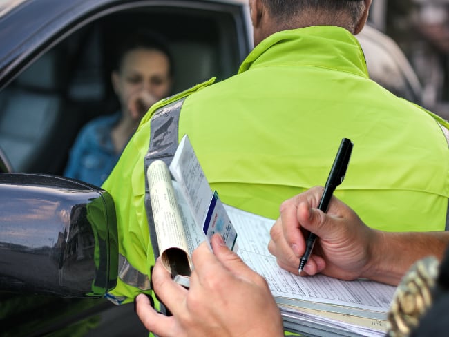 Vehículos con deudas o embargados en Colombia. Imagen de referencia vía Getty Images