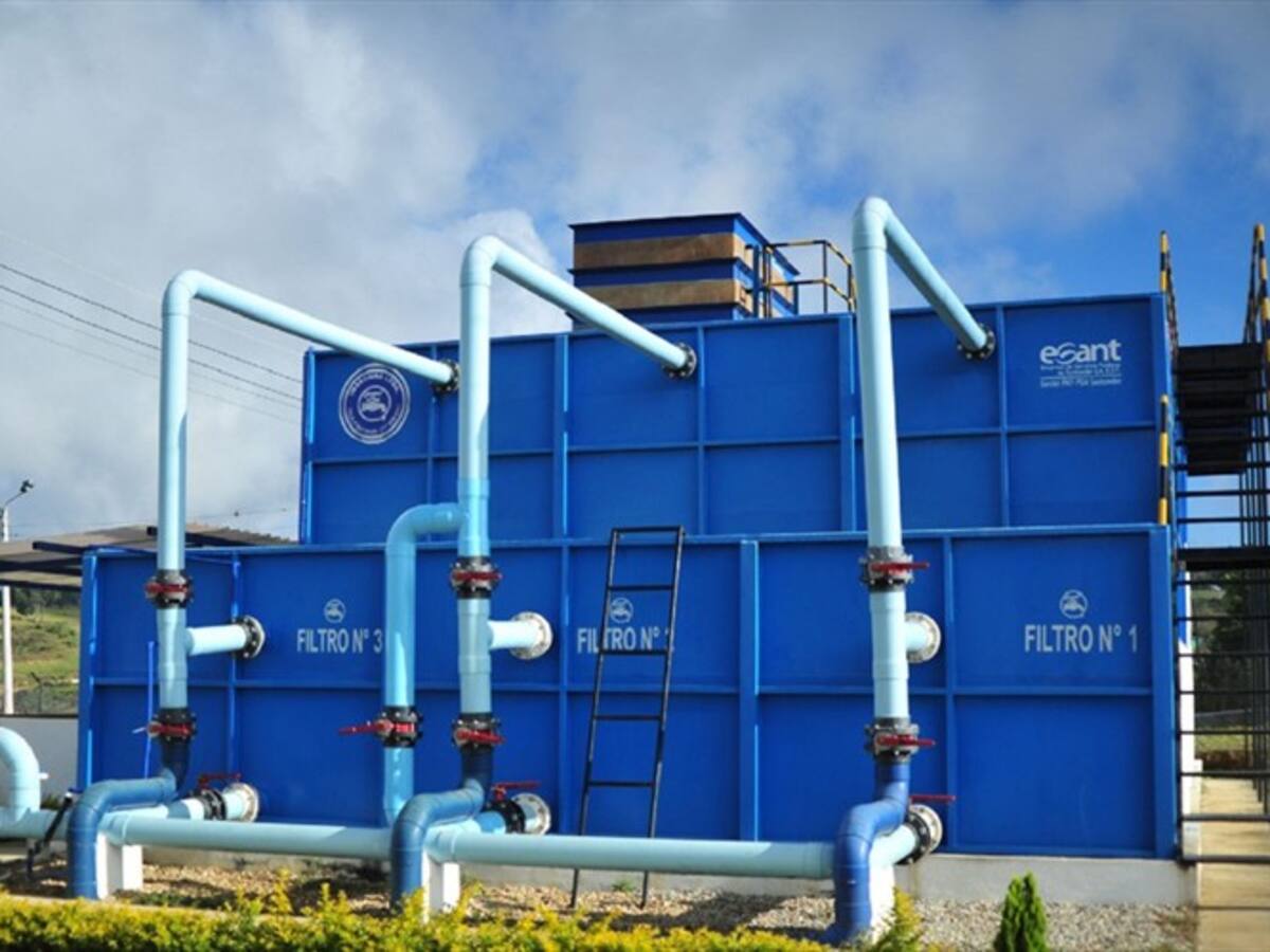 Harán plantón de luto en Los Santos por no tener agua potable