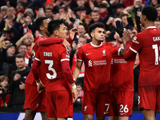 Equipo de Liverpool. Foto: Peter Powell/EFE