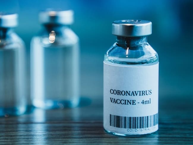 La UE y el laboratorio protagonizan una agria controversia por los retrasos anunciados en la entrega de las vacunas.. Foto: Getty Images