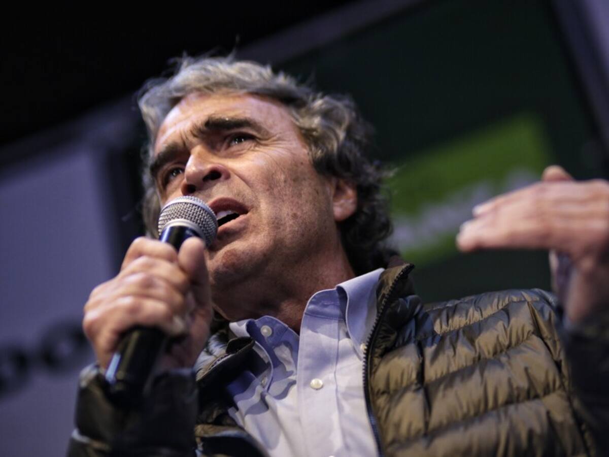 “Hay una opinión pública que no quiere una repetición de lo que ocurrió en 2018”: Sergio Fajardo