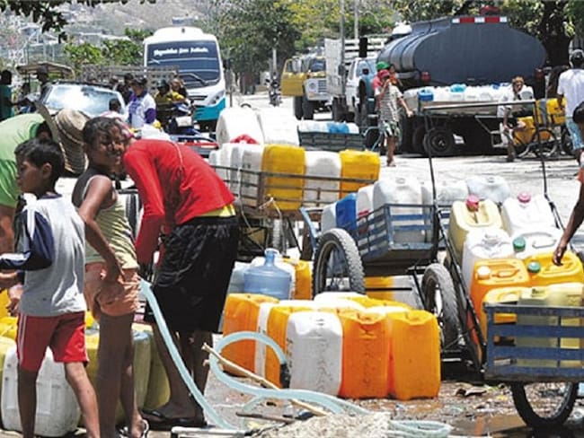 En 2014, Santa Marta vivió una de las peores crisis de abastecimiento de agua potable. Foto: Colprensa