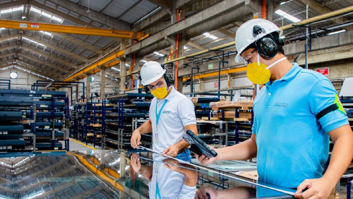 Tecnoglass le sigue apuntando a reducir su huella de carbono