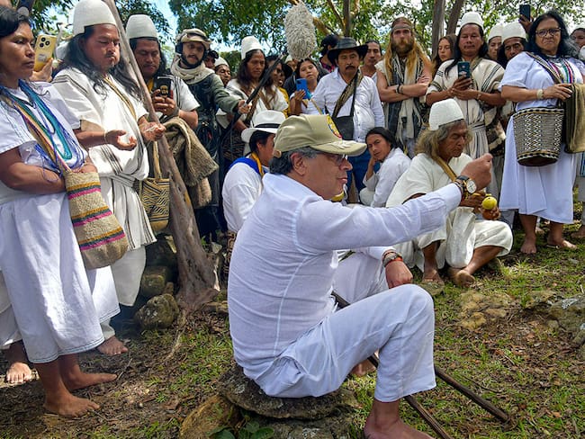 Presidente Gustavo Petro restituye tierras ancestrales al resguardo arhuaco en la Sierra Nevada/ Presidencia de la República