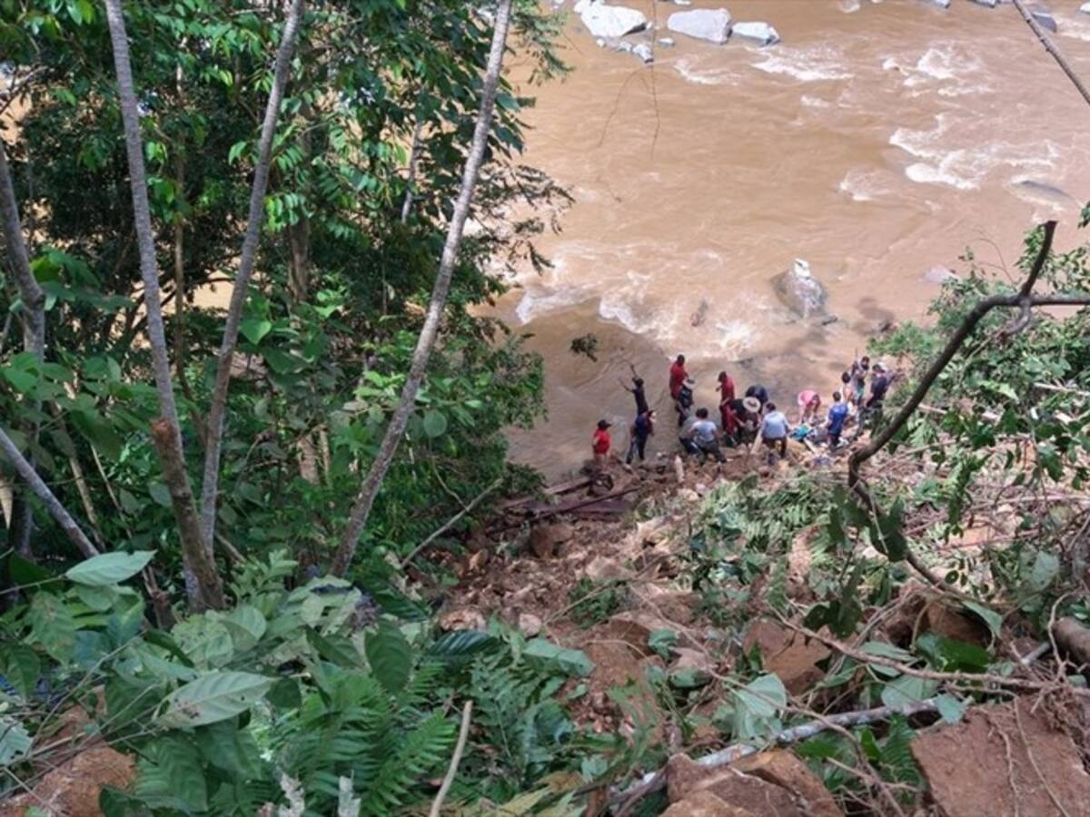 Hallan cuerpo sin vida de niño de dos años arrastrado por río en Antioquia