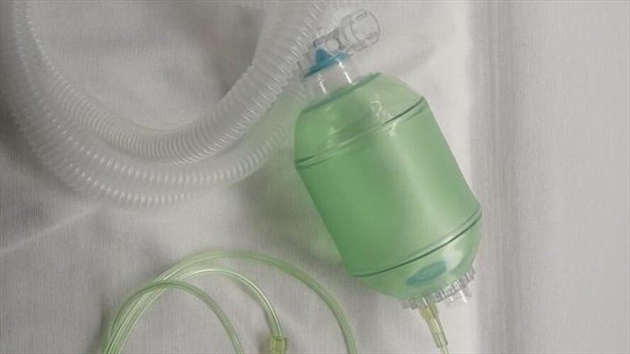 Con estos dispositivos se podrá auxiliar a los pacientes que registren síntomas de coronavirus. Foto: Cortesía Mario Alzate