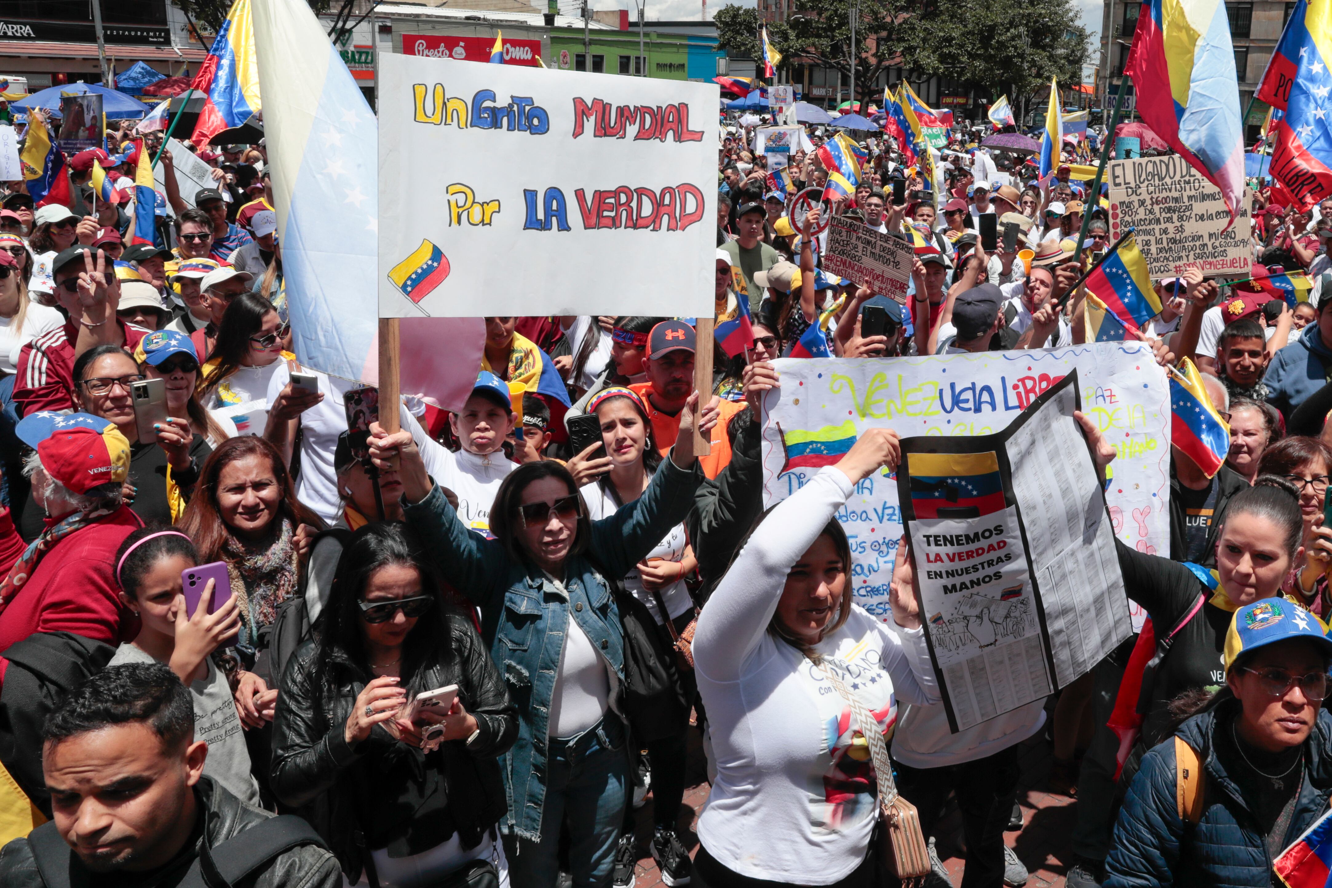 Manifestación de venezolanos en Bogotá. Foto: EFE/ Carlos Ortega