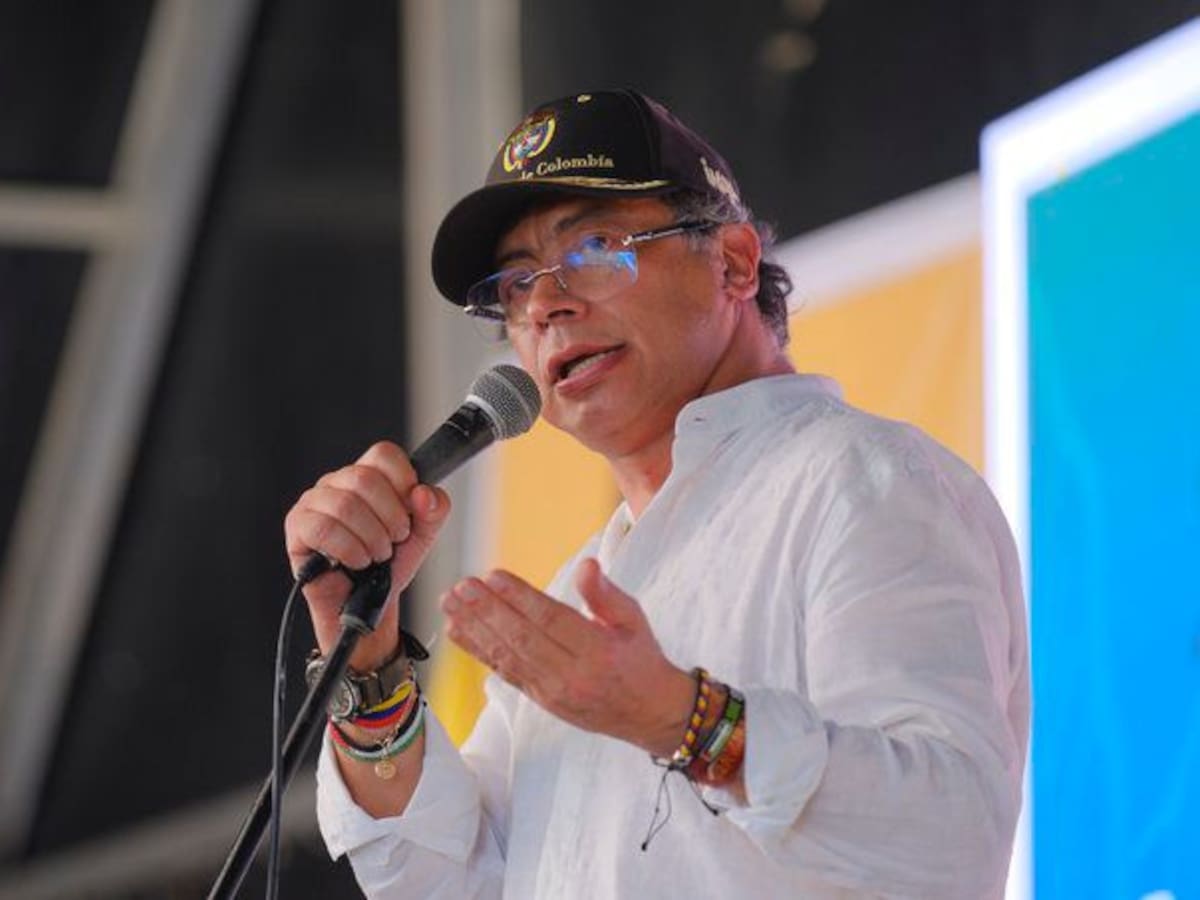 Petro aseguró que el aumento “irregular” del precio del gas detuvo la caída de la inflación