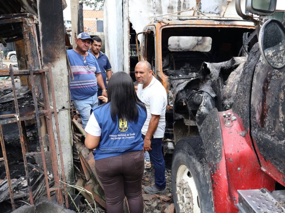 Millonarias pérdidas dejó el incendio en La Virginia, Risaralda; 17 personas se quedaron sin empleo