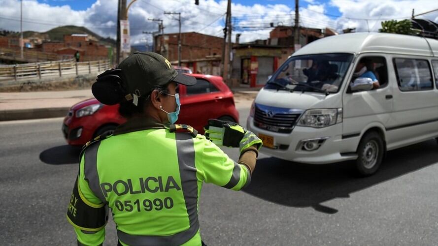 Bogotá dispondrá de 5.500 uniformados de Policía y Ejército en la ciudad para procurar el cumplimiento de las medidas. Foto: Colprensa / CAMILA DÍAZ