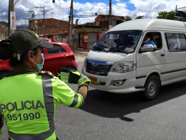 Bogotá dispondrá de 5.500 uniformados de Policía y Ejército en la ciudad para procurar el cumplimiento de las medidas. Foto: Colprensa / CAMILA DÍAZ