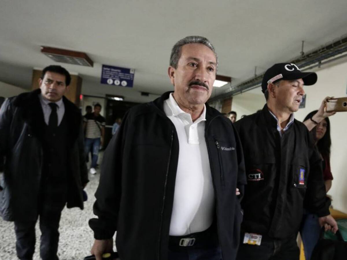 JEP cita a audiencia única a Hugo Aguilar para que detalle sus nexos con las AUC