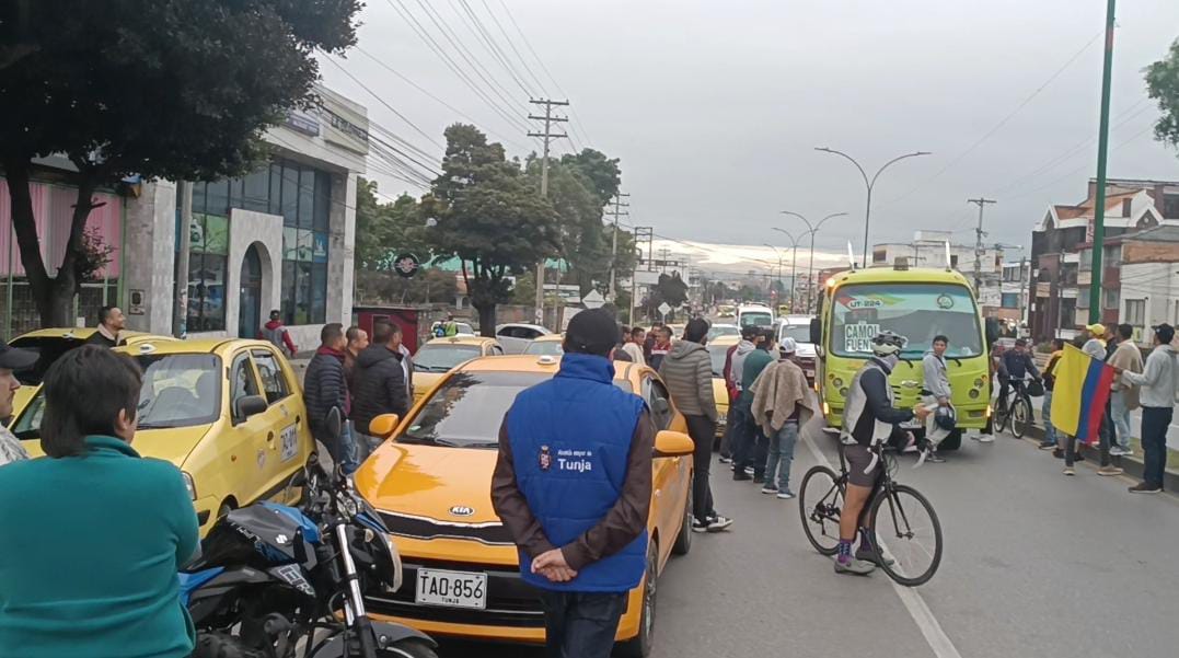 El gremio de los taxistas manifestará pacíficamente en las principales arterías de Tunja, Boyacá / Foto: Caracol Radio.
