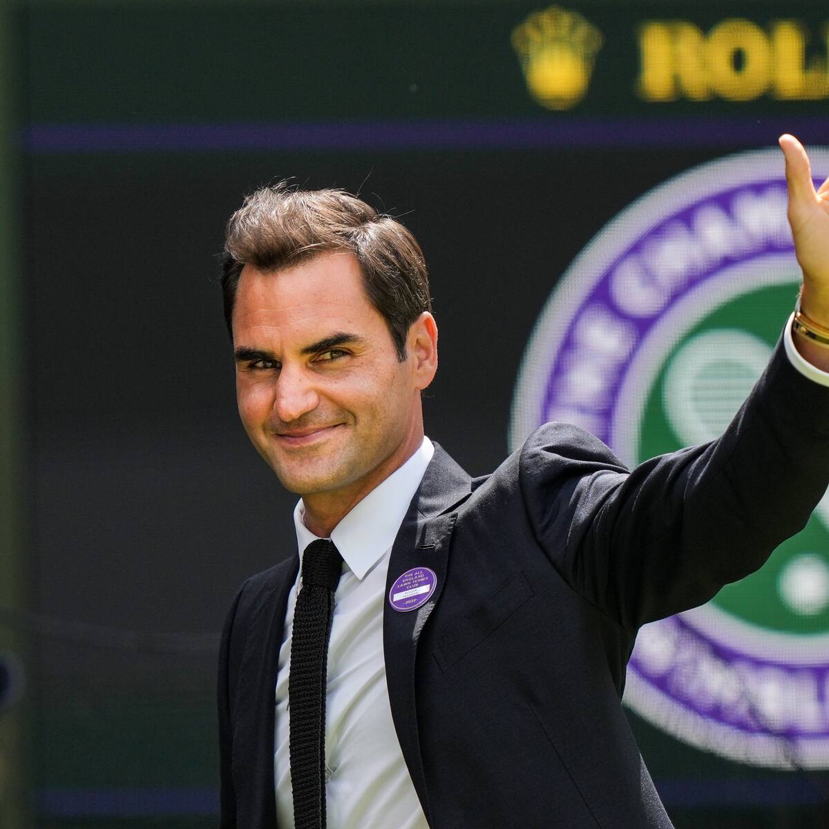 Video: Roger Federer cumplió su promesa con niño que le pidió jugar contra él