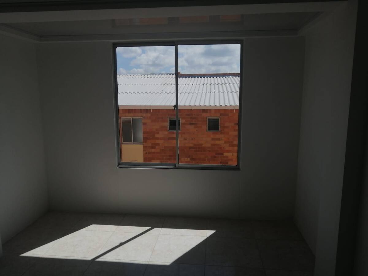 Después de 12 años recibieron sus apartamentos 32 familias en Tunja