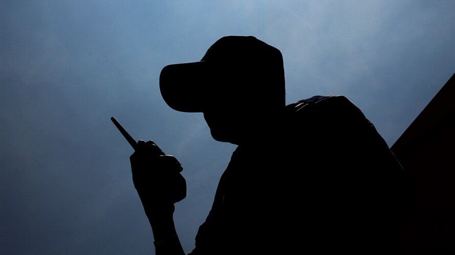 Las víctimas eran requisadas desnudas, sometidas psicológicamente, agredidas físicamente y liberadas luego de dejar celulares, dinero en efectivo, relojes, joyas, documentos o tarjetas. Foto: Getty Images