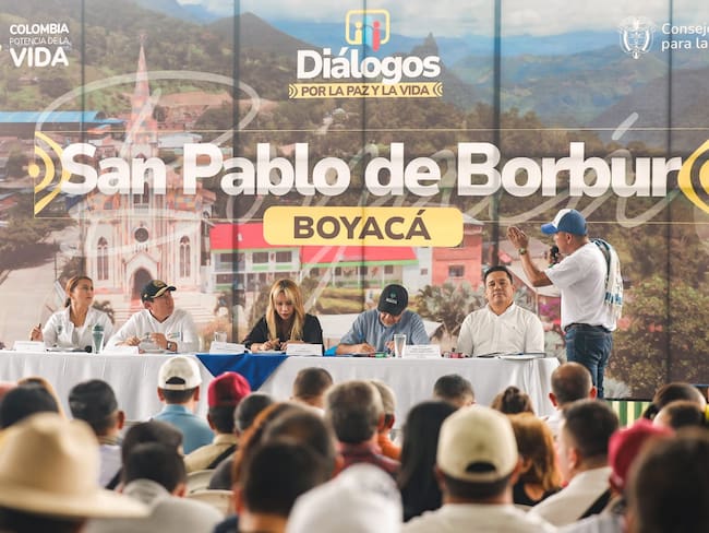 En el Coliseo de Santa Bárbara del municipio de San Pablo de Borbur (Boyacá), se realizaron los Diálogos para la Paz y la Vida / Foto: Suministrada.