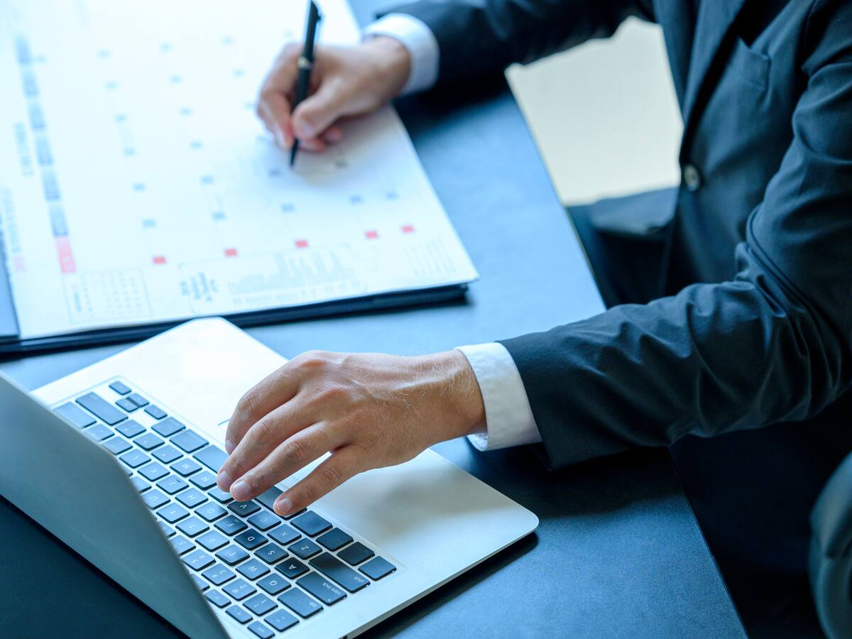 Reino Unido propone una semana laboral de cuatro días, sin reducir las horas de trabajo